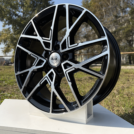 Вудроф (КС1044) 7.000xR18 5x108 DIA67.1 ET45 алмаз черный Вудроф (КС1044) 7.000xR18 5x108 DIA67.1 ET45 алмаз черный
